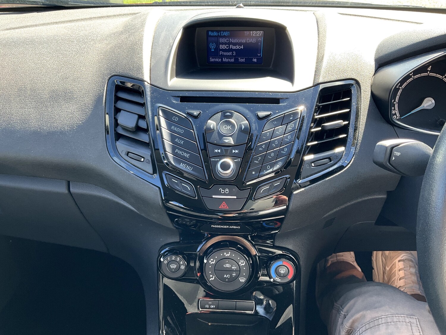 Used Ford Fiesta 2015 for sale - 76165098: Photo 6