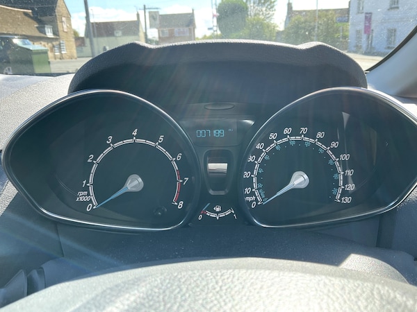 Used Ford Fiesta 2015 for sale - 76165098: Photo 7