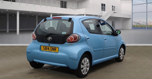 Used Toyota AYGO 2014 for sale - 76165185: Photo 3