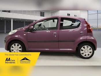 Used Peugeot 107 2013 for sale - 76246070: Photo 4