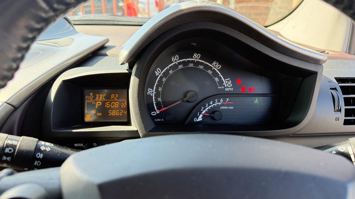 Used Toyota IQ 2010 for sale - 76165141: Photo 6