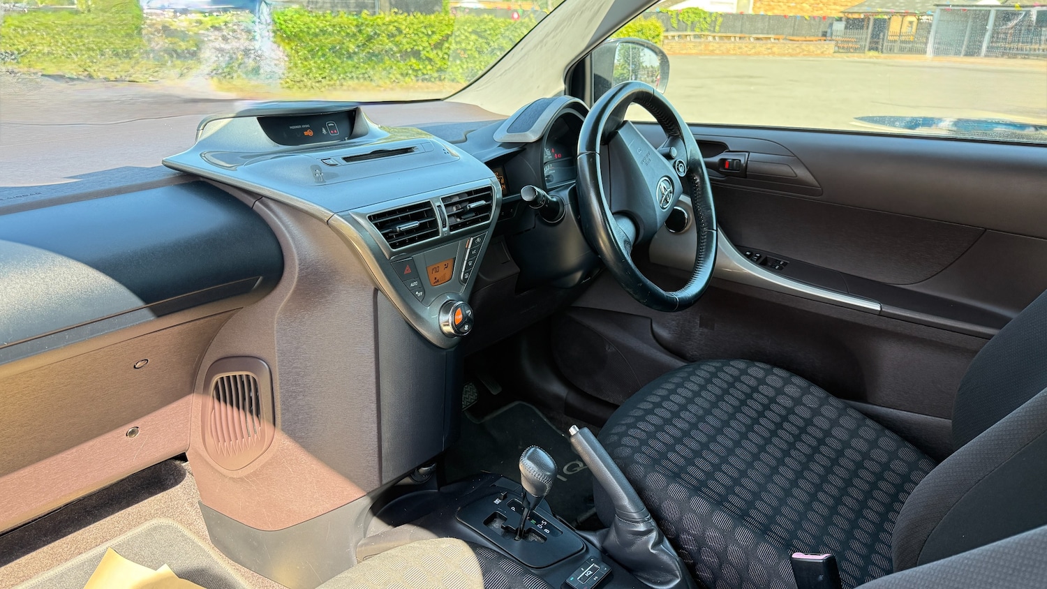 Used Toyota IQ 2010 for sale - 76165141: Photo 7