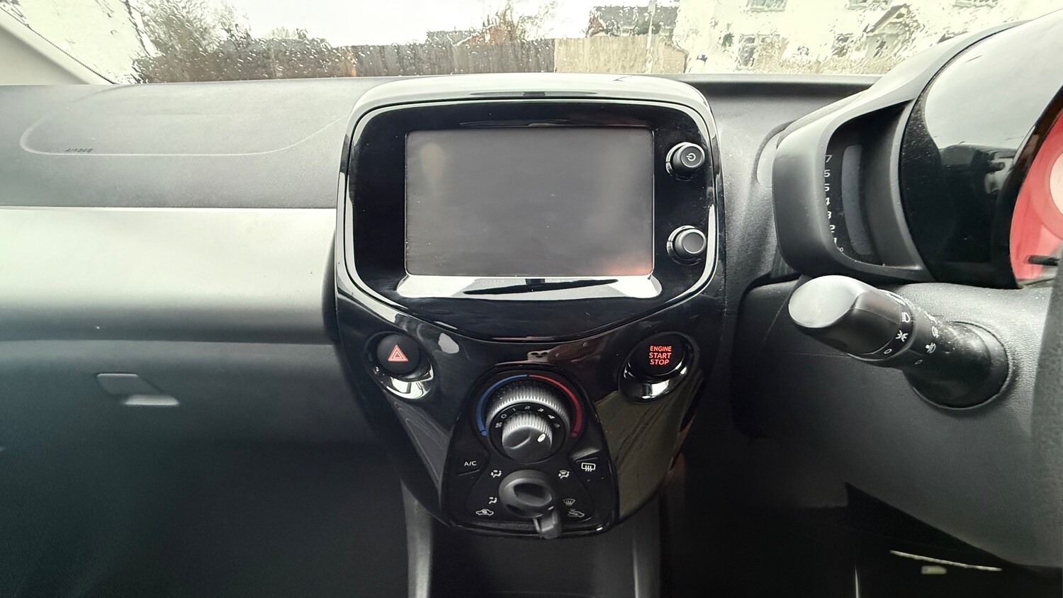 Used Peugeot 108 2017 for sale - 76957657: Photo 14