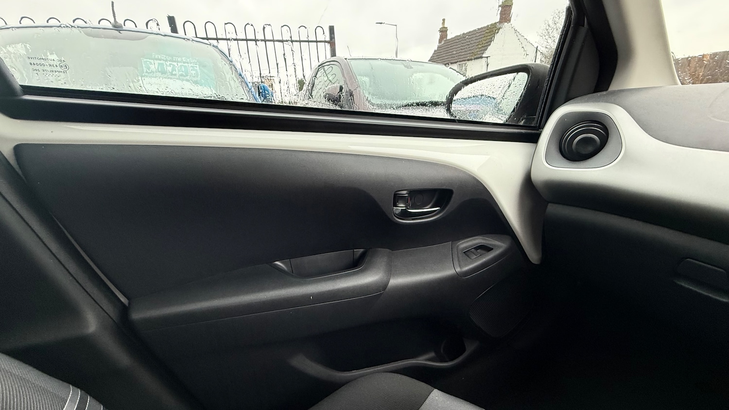 Used Peugeot 108 2017 for sale - 76957657: Photo 16