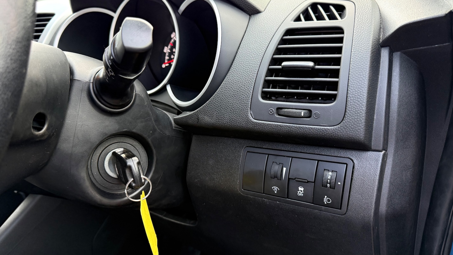 Used Kia Venga 2010 for sale - 77226183: Photo 11