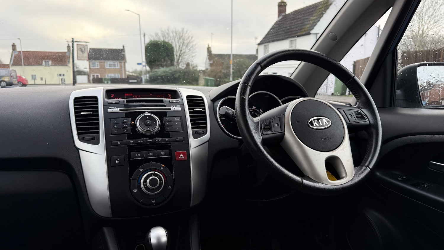 Used Kia Venga 2010 for sale - 77226183: Photo 21