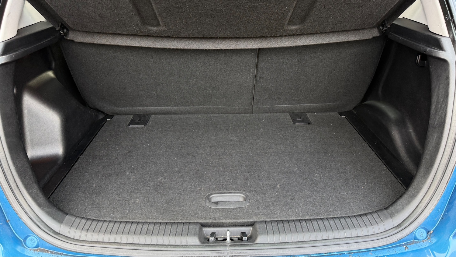 Used Kia Venga 2010 for sale - 77226183: Photo 24