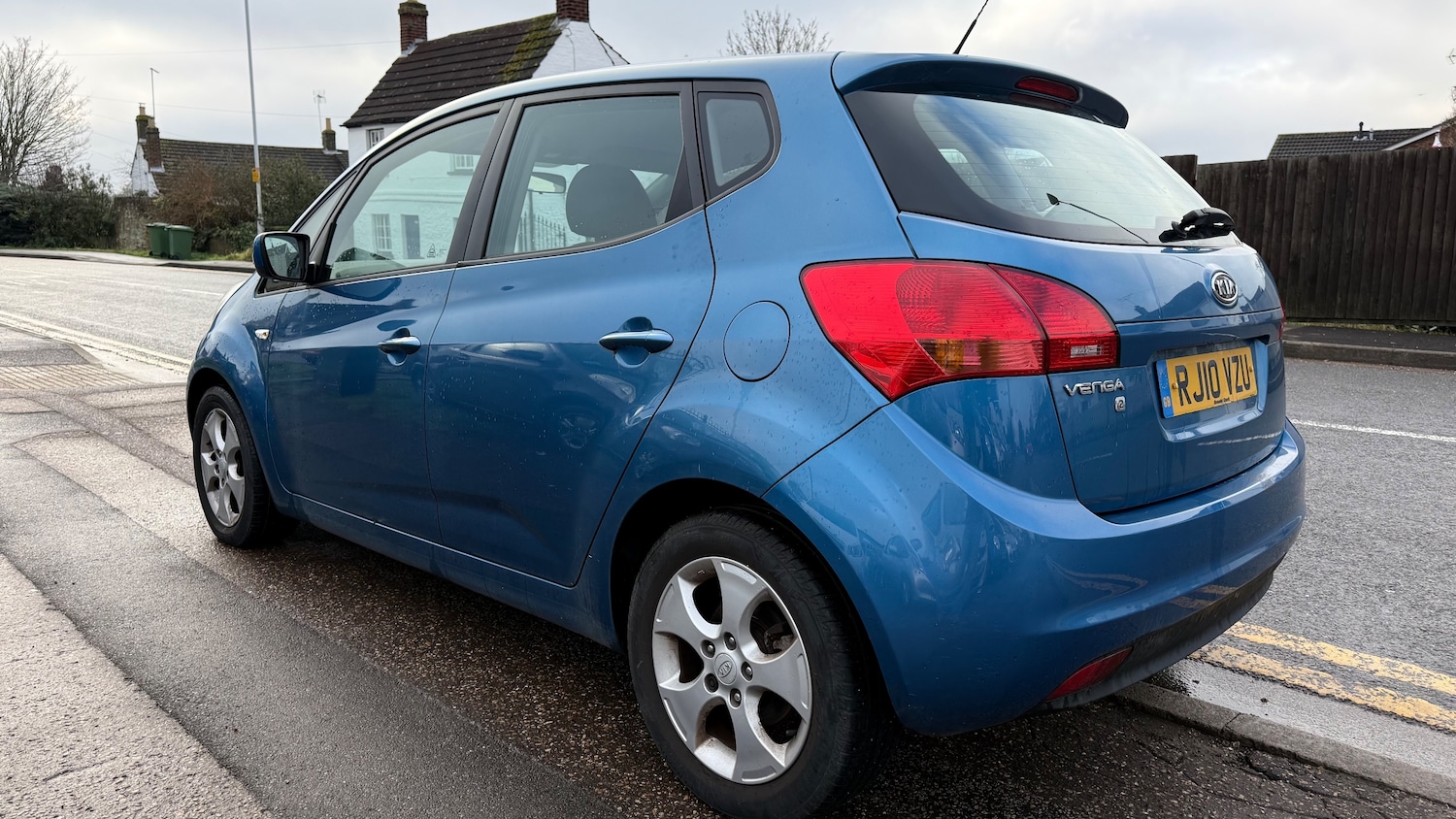 Used Kia Venga 2010 for sale - 77226183: Photo 7