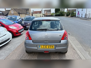 Used Suzuki Swift 2010 for sale - 76165204: Photo 3