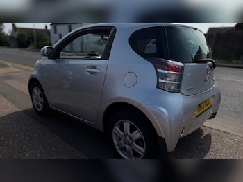 Used Toyota IQ 2013 for sale - 76165176: Photo