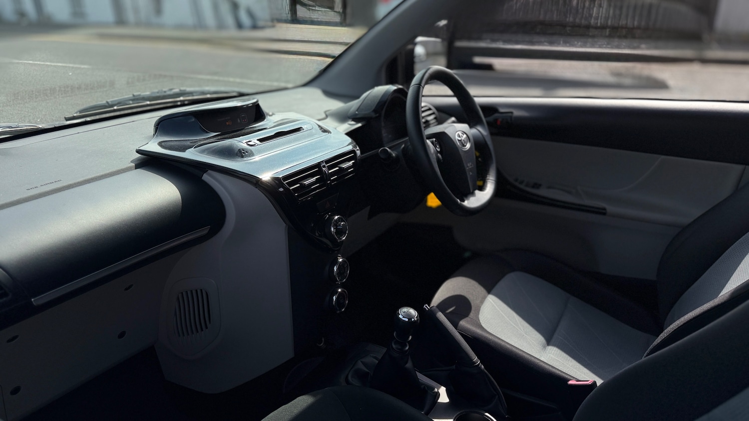 Used Toyota IQ 2013 for sale - 76165176: Photo 7