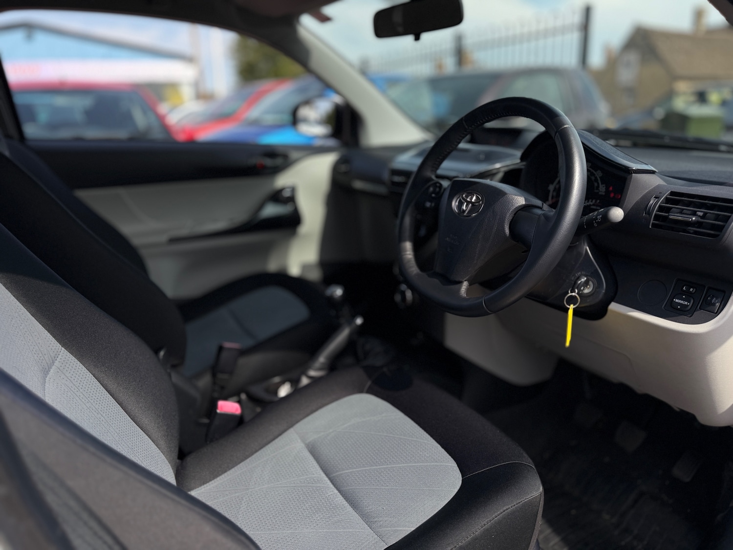 Used Toyota IQ 2013 for sale - 76165176: Photo 9