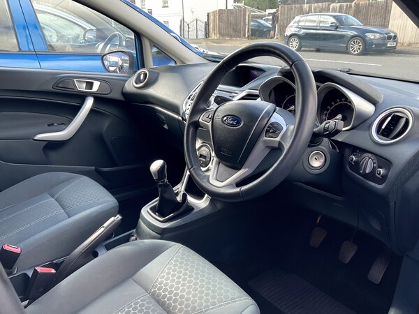 Used Ford Fiesta 2012 for sale - 76165138: Photo 2