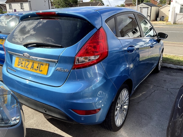 Used Ford Fiesta 2012 for sale - 76165138: Photo 3