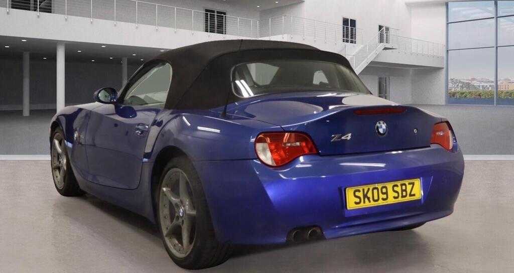 Used BMW Z4 2009 for sale - 76165133: Photo 2