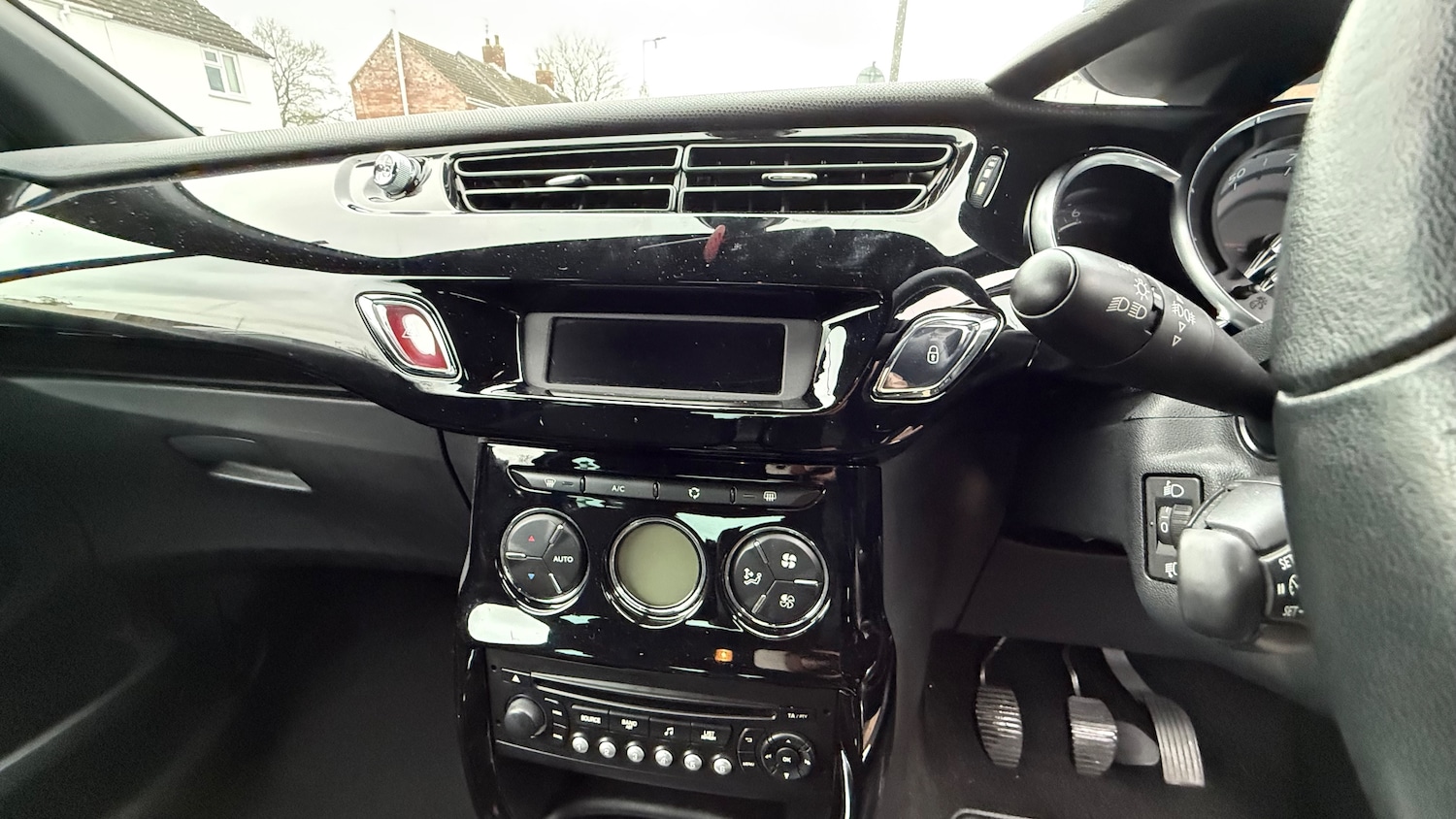 Used Citroen DS3 2013 for sale - 77056242: Photo 4