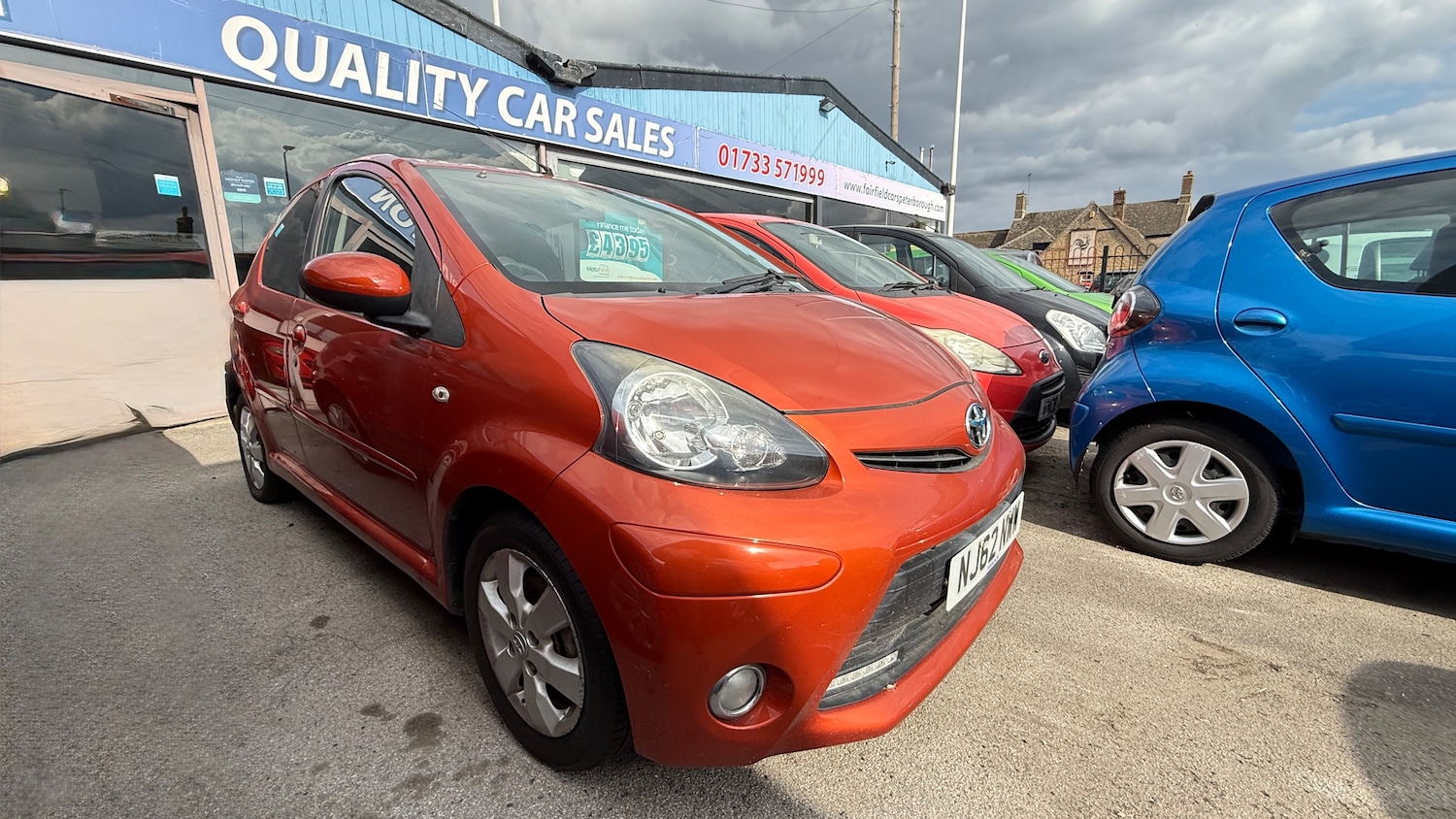 Used Toyota AYGO 2012 for sale - 76165111: Photo 2
