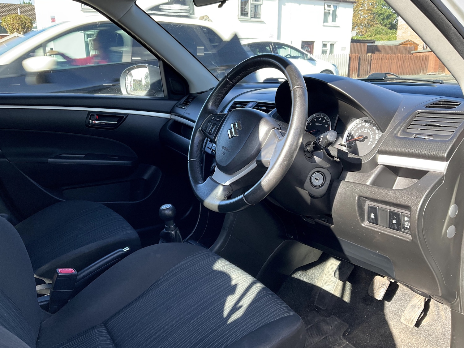 Used Suzuki Swift 2013 for sale - 76597871: Photo 5