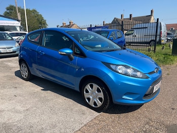 Used Ford Fiesta 2010 for sale - 76165180: Photo