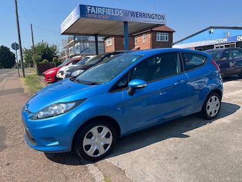 Used Ford Fiesta 2010 for sale - 76165180: Photo