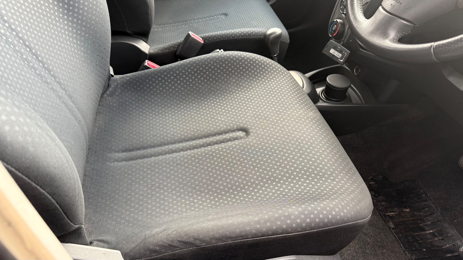 Used Toyota Yaris 2010 for sale - 77570927: Photo 14