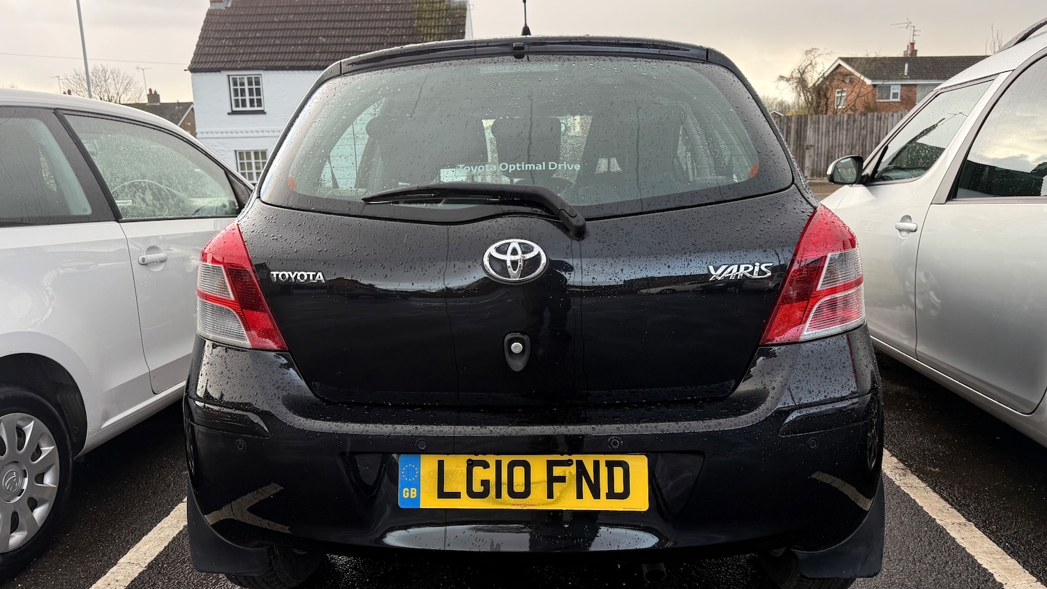 Used Toyota Yaris 2010 for sale - 77570927: Photo 2