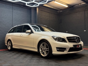 Used Mercedes-Benz C Class 2014 for sale - 79509562: Photo