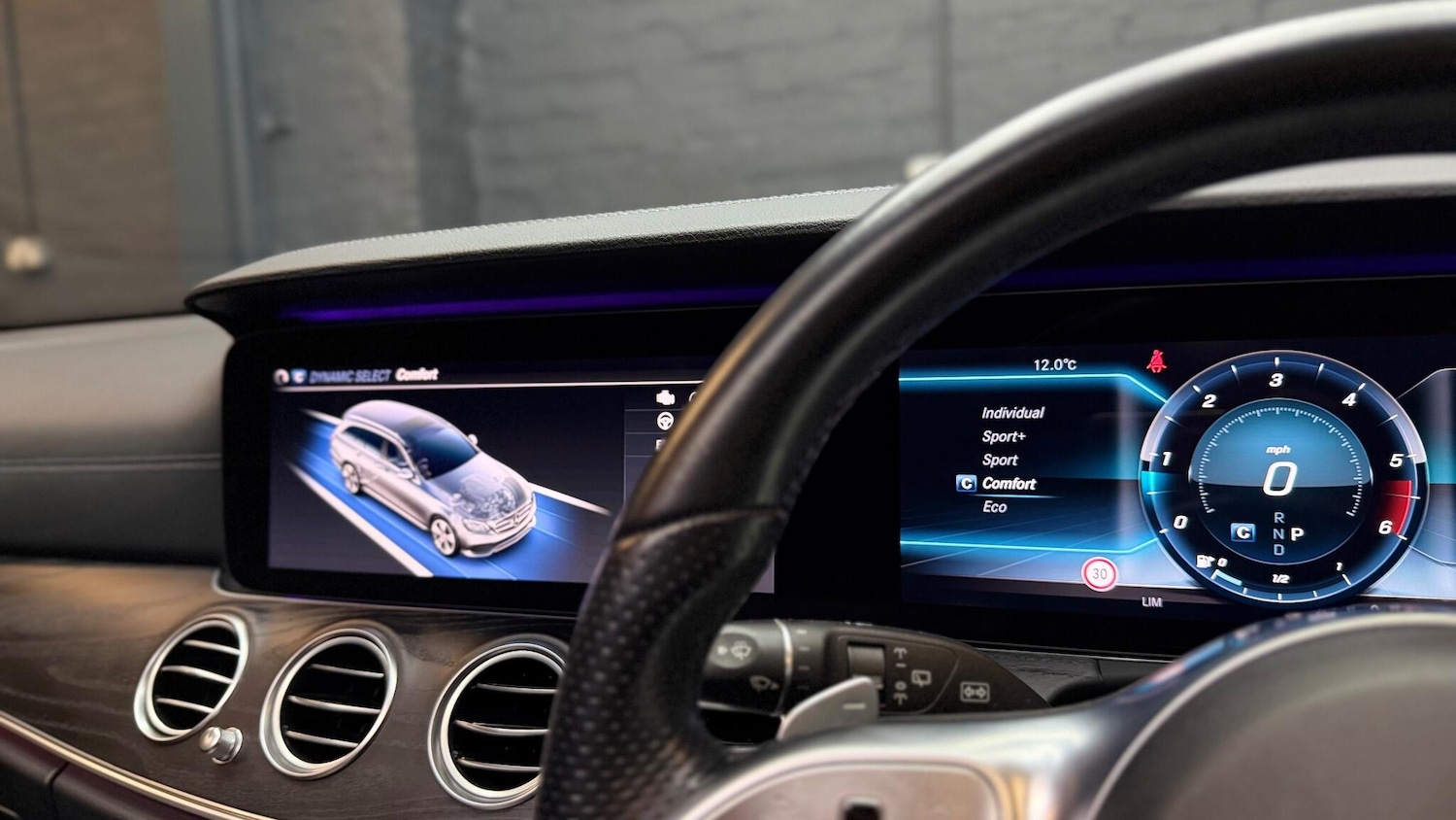 Used Mercedes-Benz E Class for sale - 77267440: Photo 34