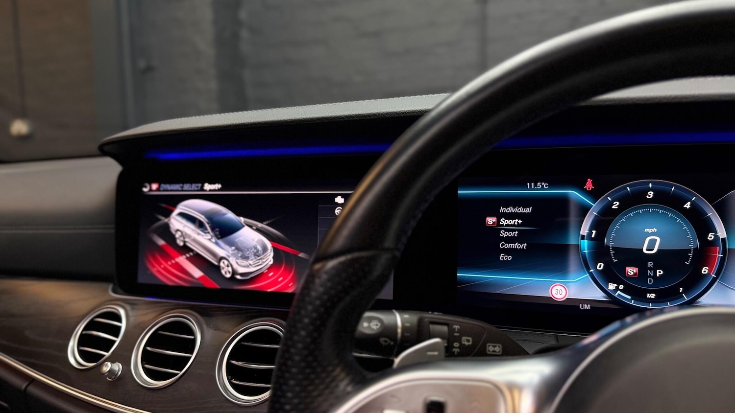 Used Mercedes-Benz E Class for sale - 77267440: Photo 35