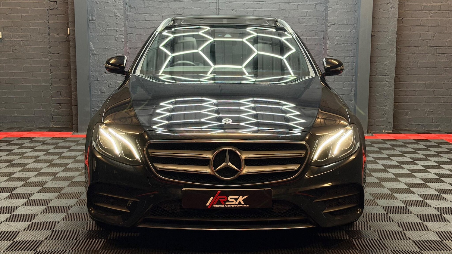 Used Mercedes-Benz E Class for sale - 77267440: Photo 6