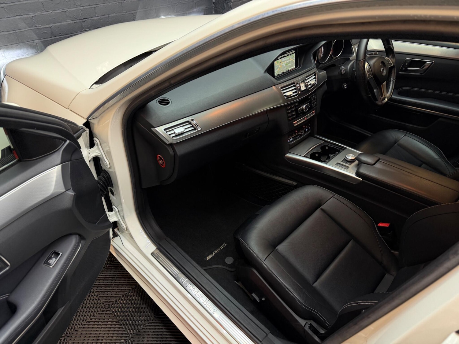 Used Mercedes-Benz E Class 2014 for sale - 77993672: Photo 17