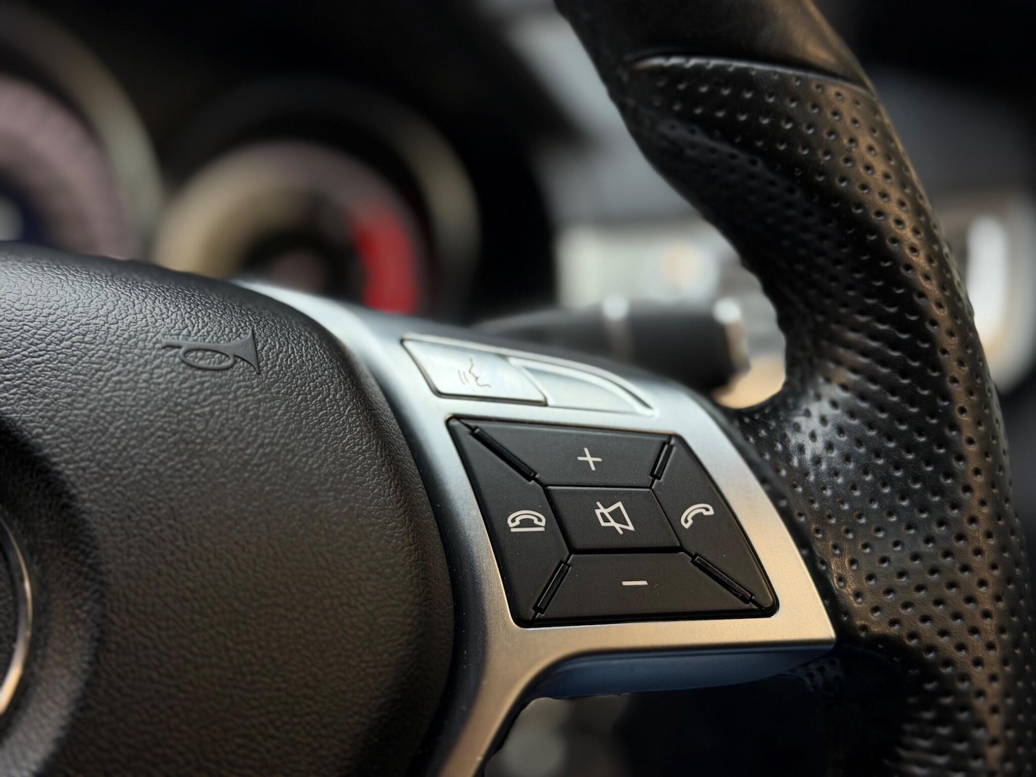 Used Mercedes-Benz E Class 2014 for sale - 77993672: Photo 26