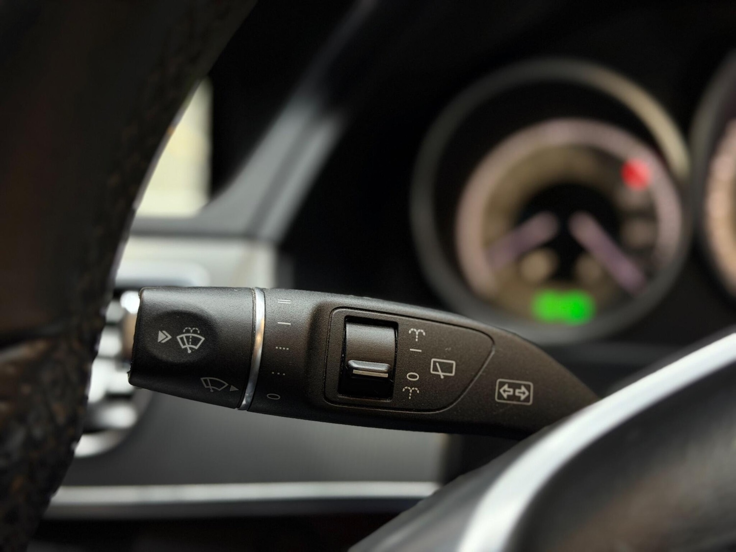 Used Mercedes-Benz E Class 2014 for sale - 77993672: Photo 29