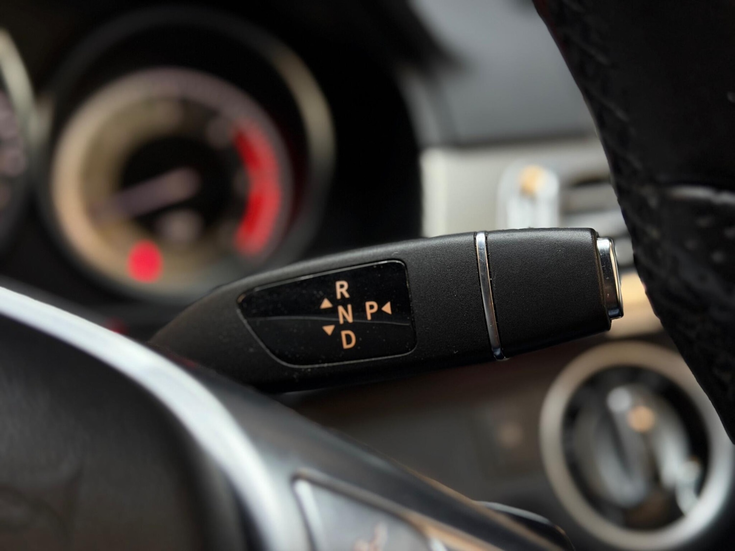 Used Mercedes-Benz E Class 2014 for sale - 77993672: Photo 30