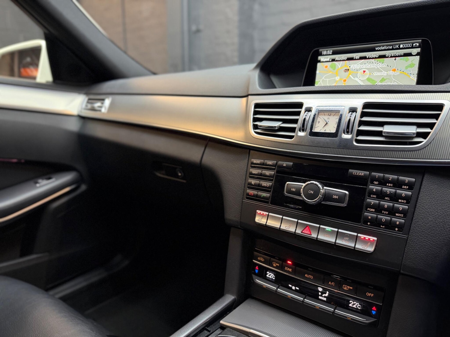 Used Mercedes-Benz E Class 2014 for sale - 77993672: Photo 33