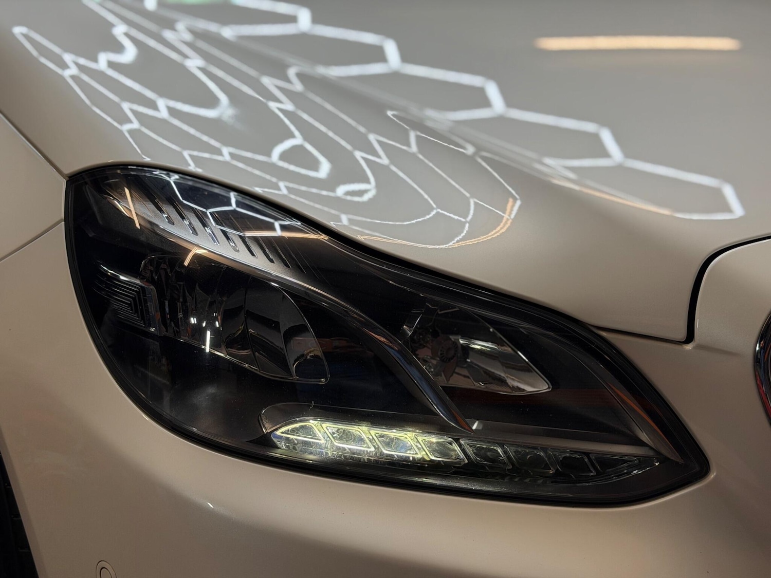 Used Mercedes-Benz E Class 2014 for sale - 77993672: Photo 38