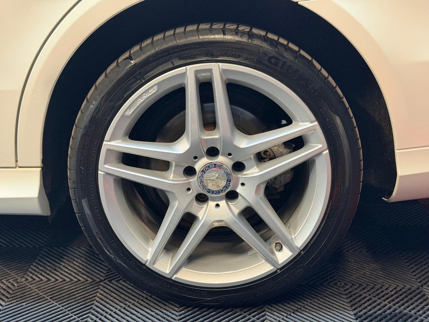 Used Mercedes-Benz E Class 2014 for sale - 77993672: Photo 43