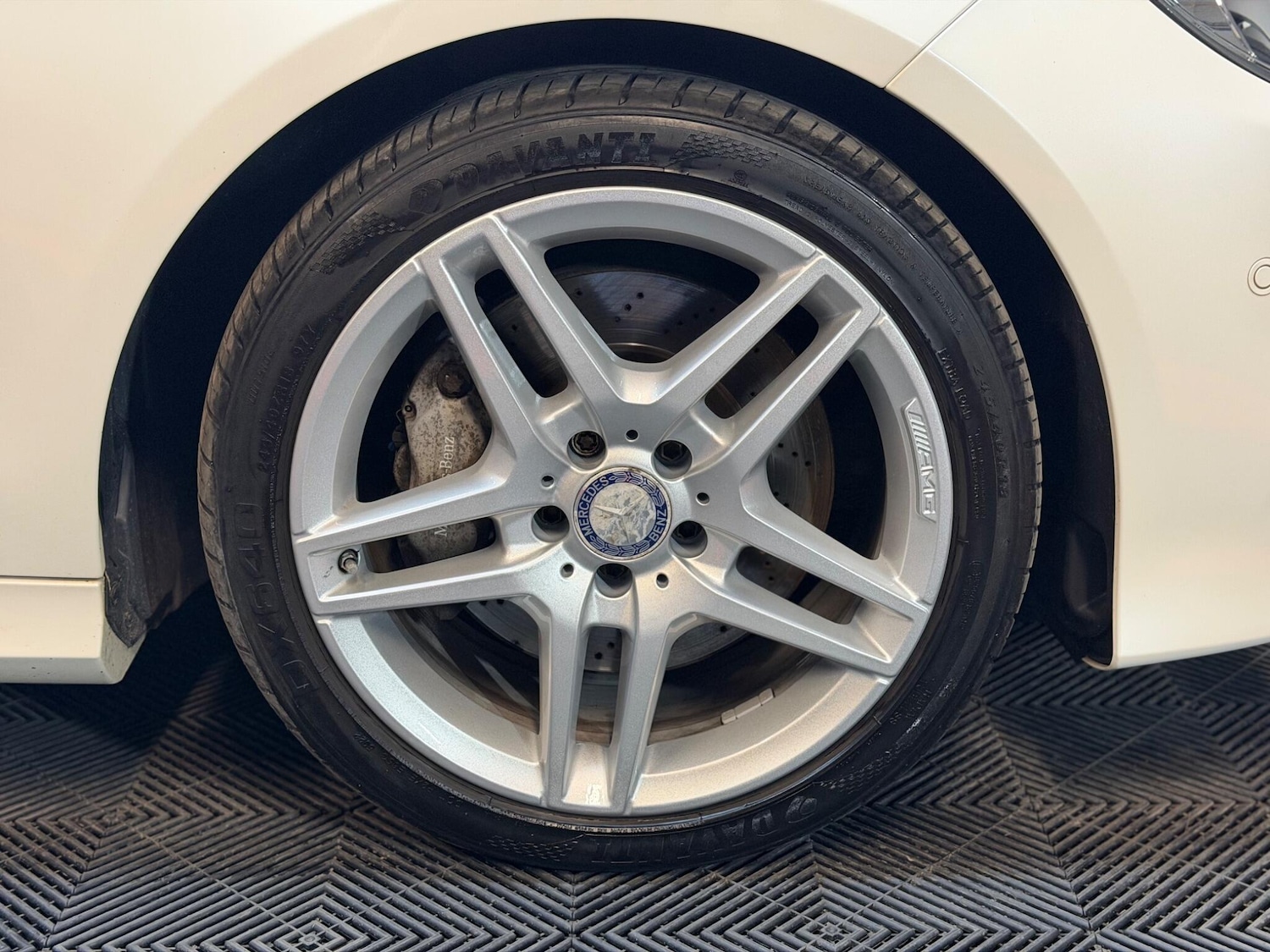 Used Mercedes-Benz E Class 2014 for sale - 77993672: Photo 44