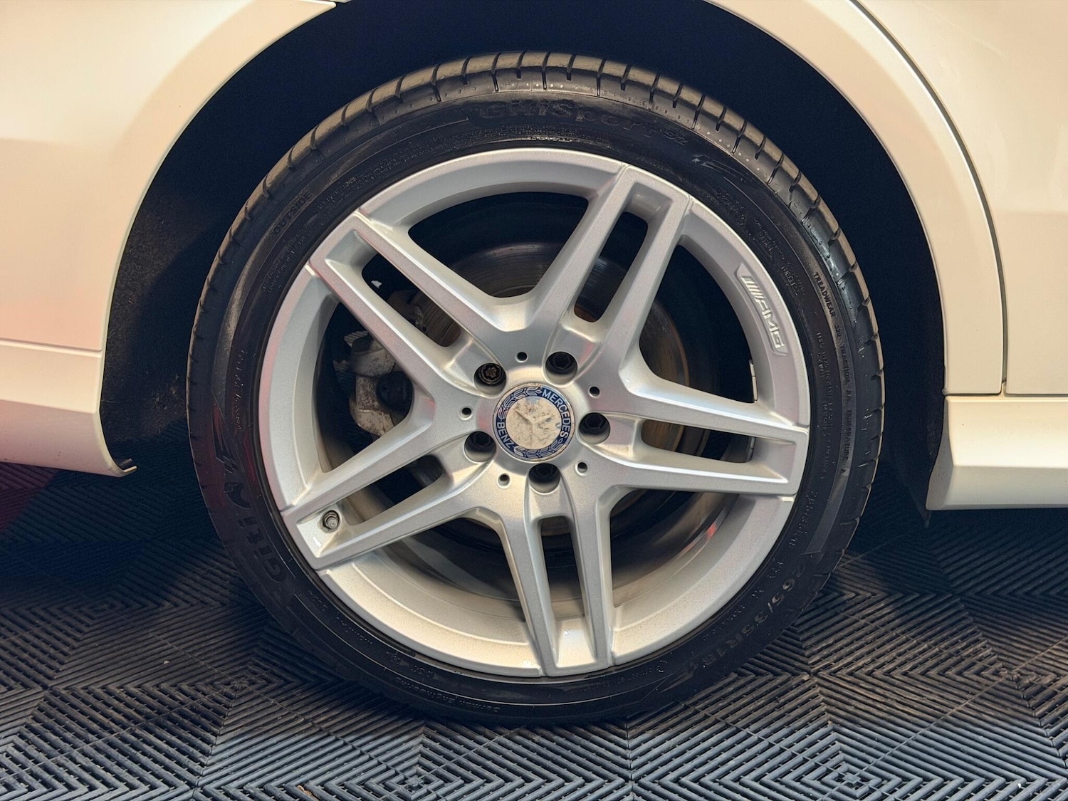 Used Mercedes-Benz E Class 2014 for sale - 77993672: Photo 45