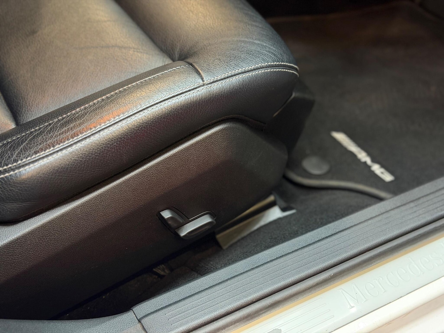 Used Mercedes-Benz E Class 2014 for sale - 77993672: Photo 46