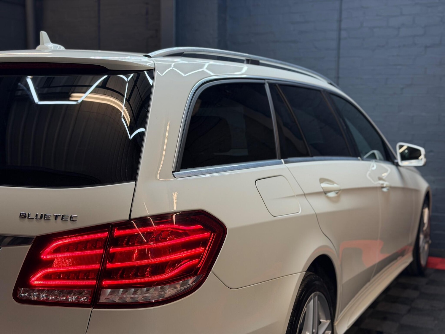 Used Mercedes-Benz E Class 2014 for sale - 77993672: Photo 50