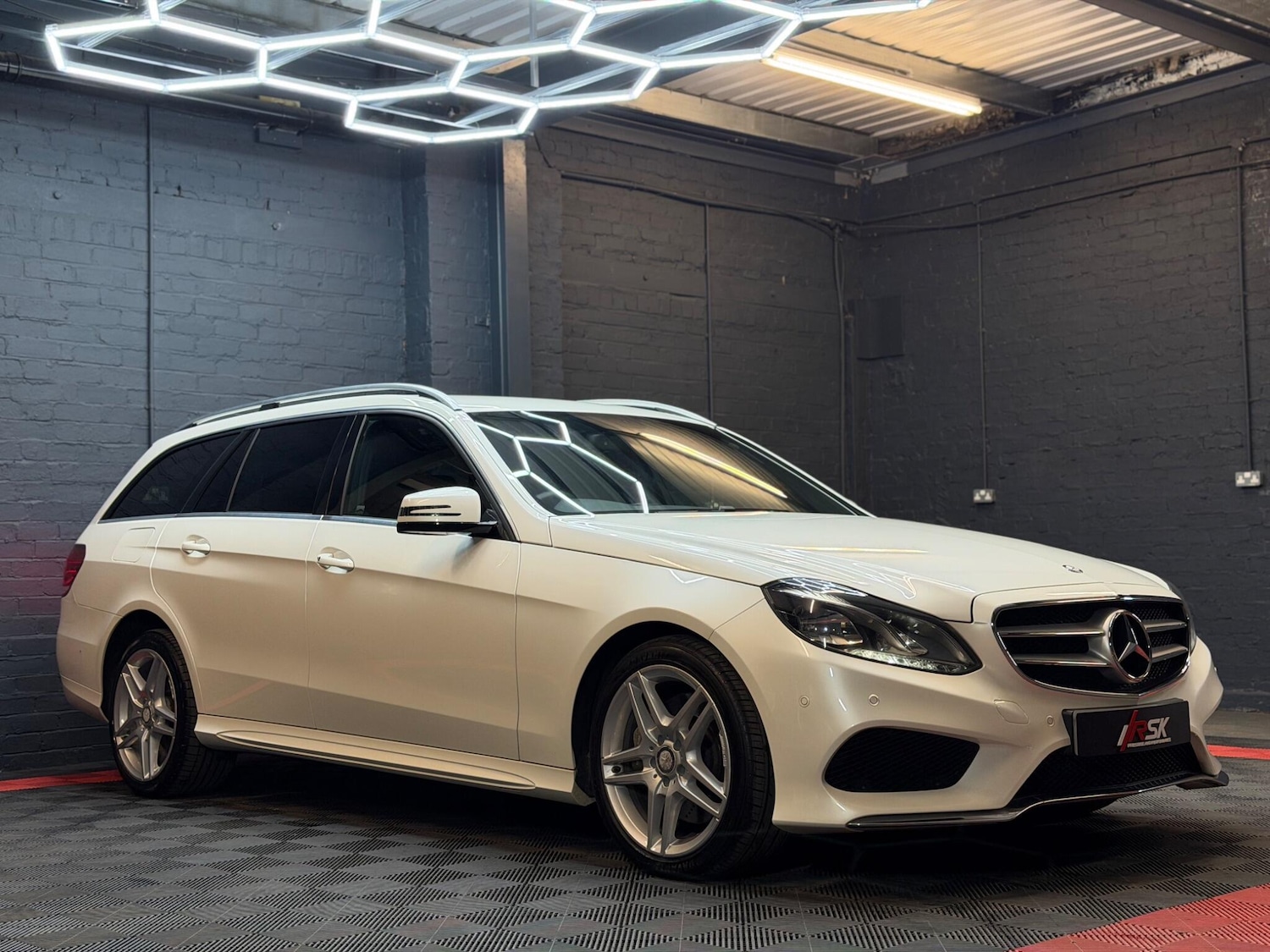 Used Mercedes-Benz E Class 2014 for sale - 77993672: Photo 6