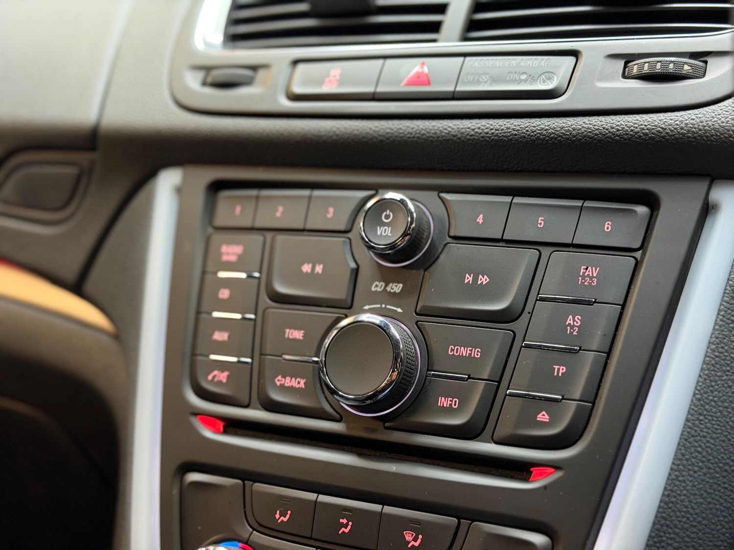 Used Vauxhall Mokka 2015 for sale - 77657537: Photo 25