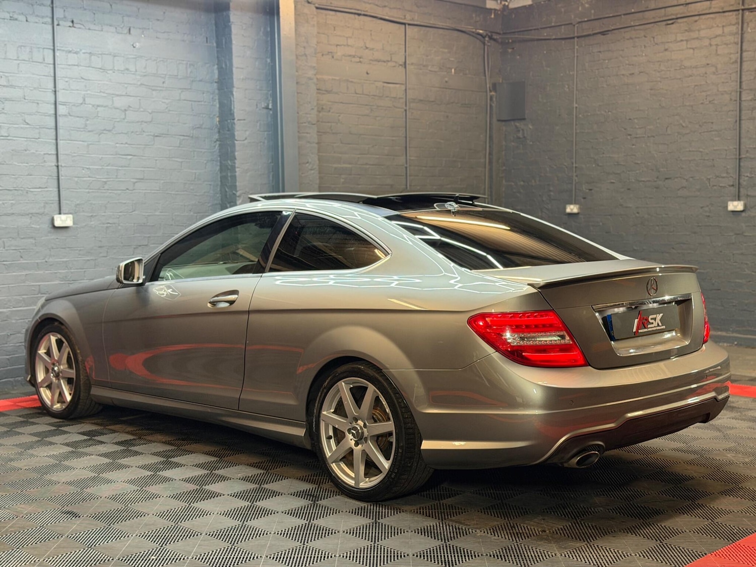 Used Mercedes-Benz C Class 2012 for sale - 77824035: Photo 11