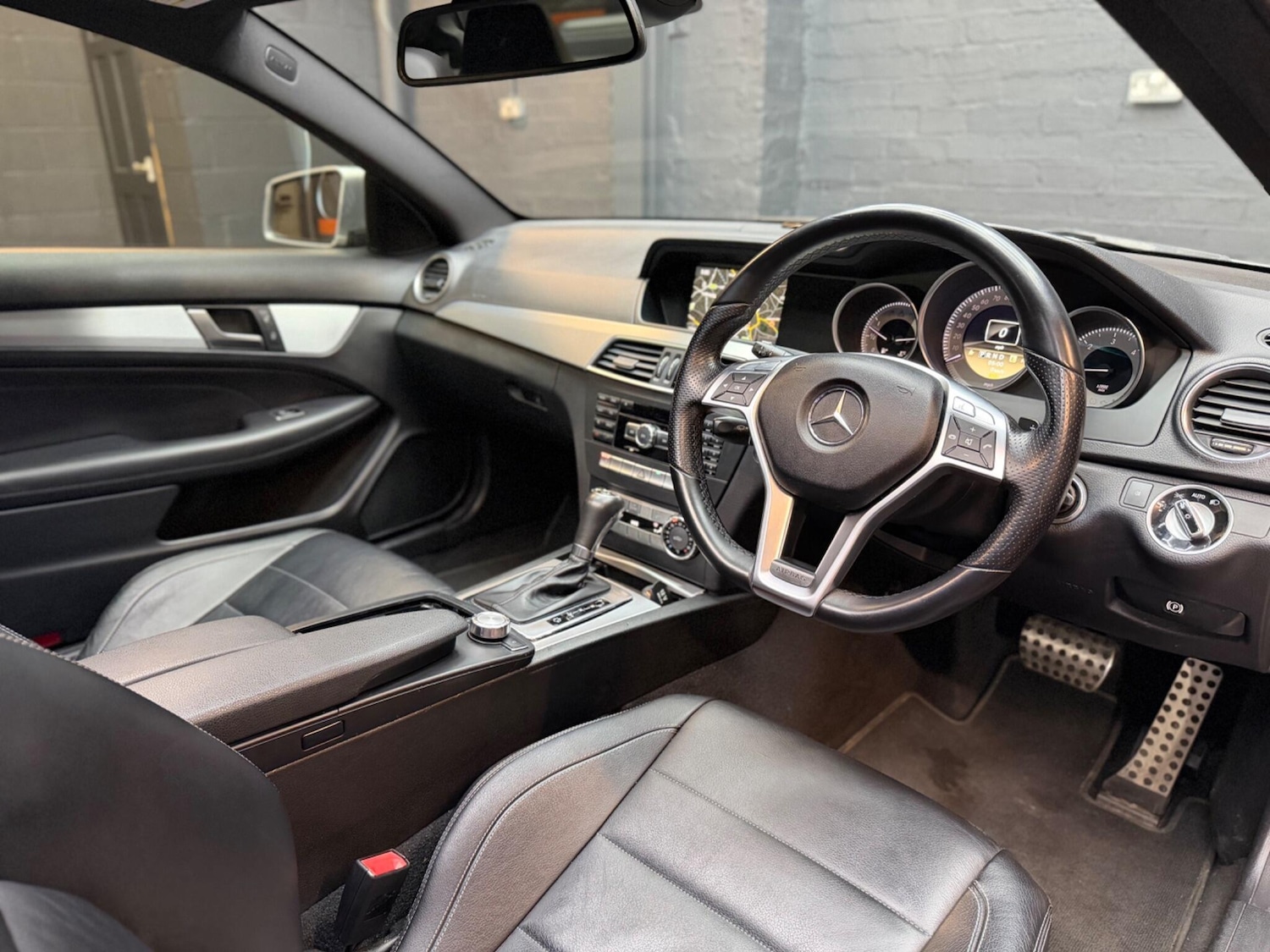 Used Mercedes-Benz C Class 2012 for sale - 77824035: Photo 13