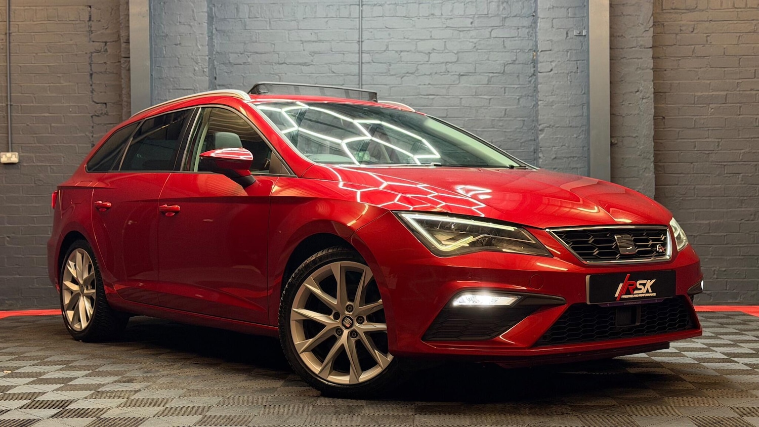 Used SEAT Leon 2018 for sale - 77091480: Photo 2