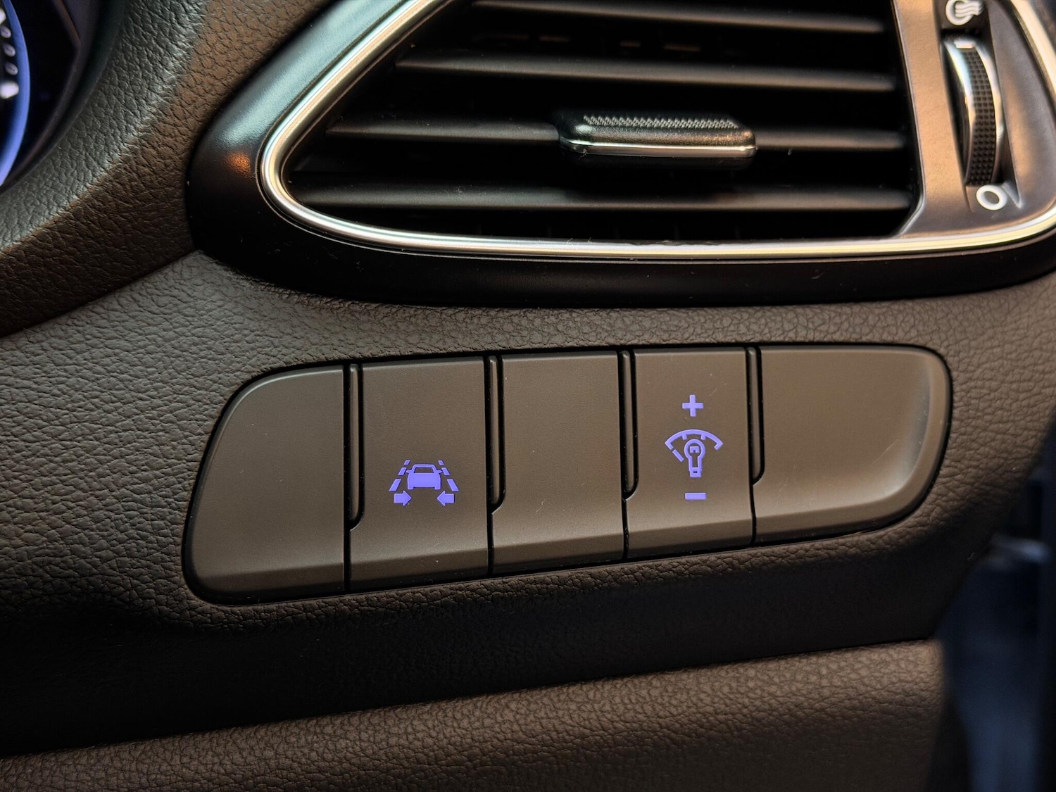 Used Hyundai i30 2017 for sale - 76786744: Photo 27