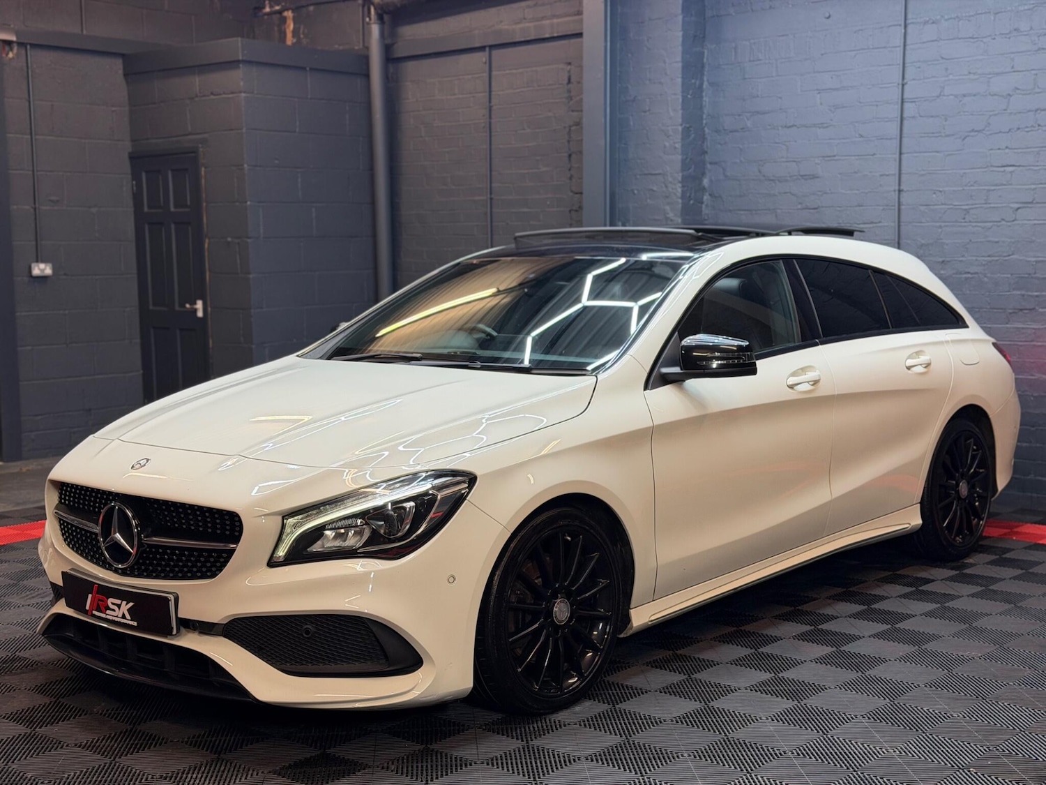 Used Mercedes-Benz CLA for sale - 77497371: Photo 3