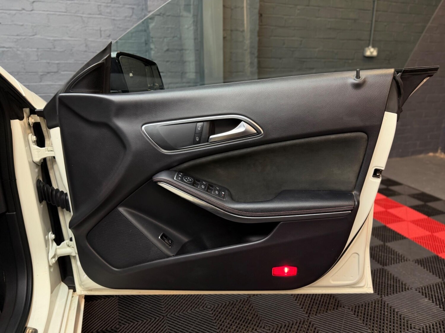 Used Mercedes-Benz CLA for sale - 77497371: Photo 37