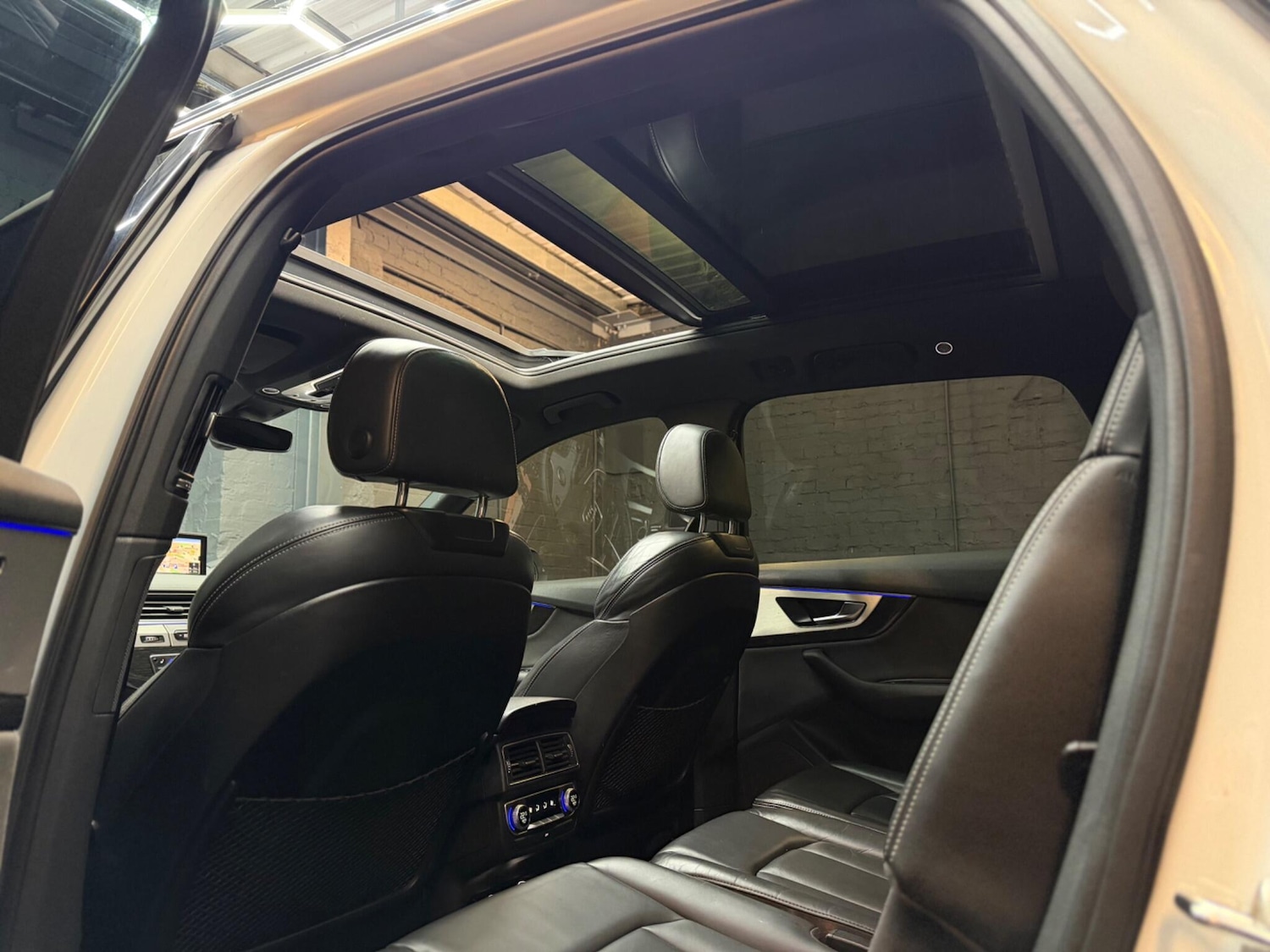 Used Audi Q7 2015 for sale - 77377494: Photo 31